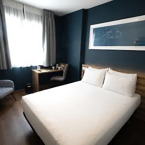 Отель Travelodge Metropolitano, Мадрид