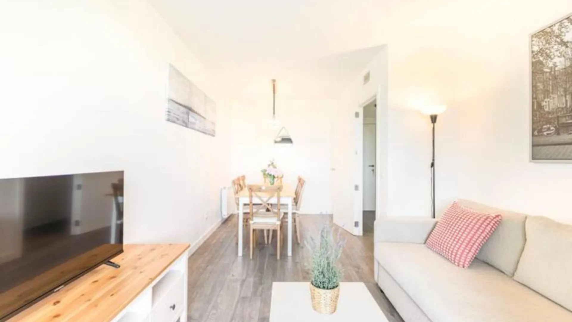 Apartamento Piso Climatizado Y Parking Madrid